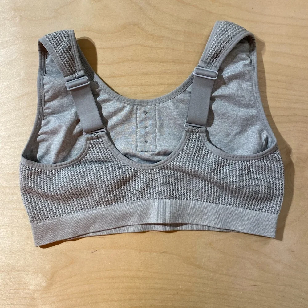 Gray Textured Sports Bra 1X (OO)